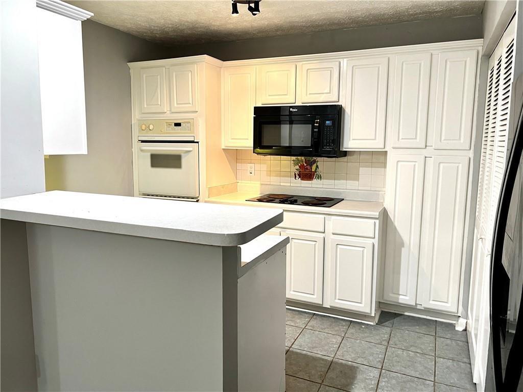 6393 Wedgeview Court Tucker, GA 30084 - Photo 4 of 7