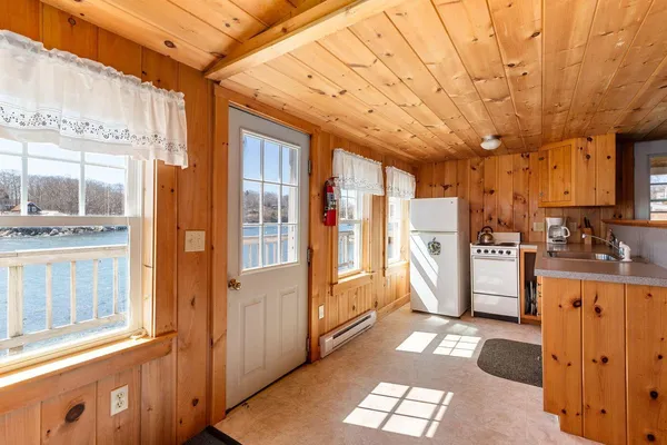 $749,000 | 147 Highway 32, Bristol, ME 04554