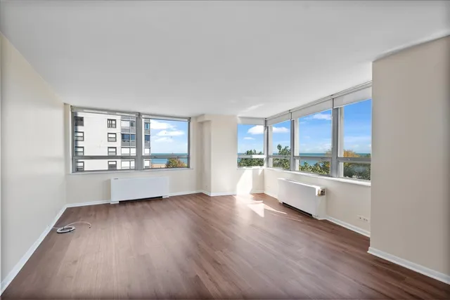 $2,400 | 5701 North Sheridan Road, Unit 6T, Chicago, IL 60660