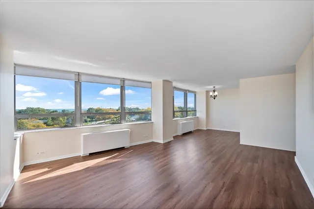 $2,400 | 5701 North Sheridan Road, Unit 6T, Chicago, IL 60660