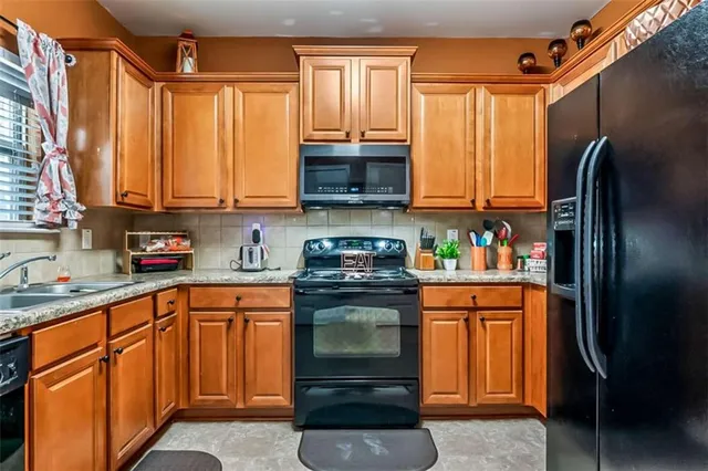 $297,000 | 2904 Ridgeview Drive, Atlanta, GA 30331