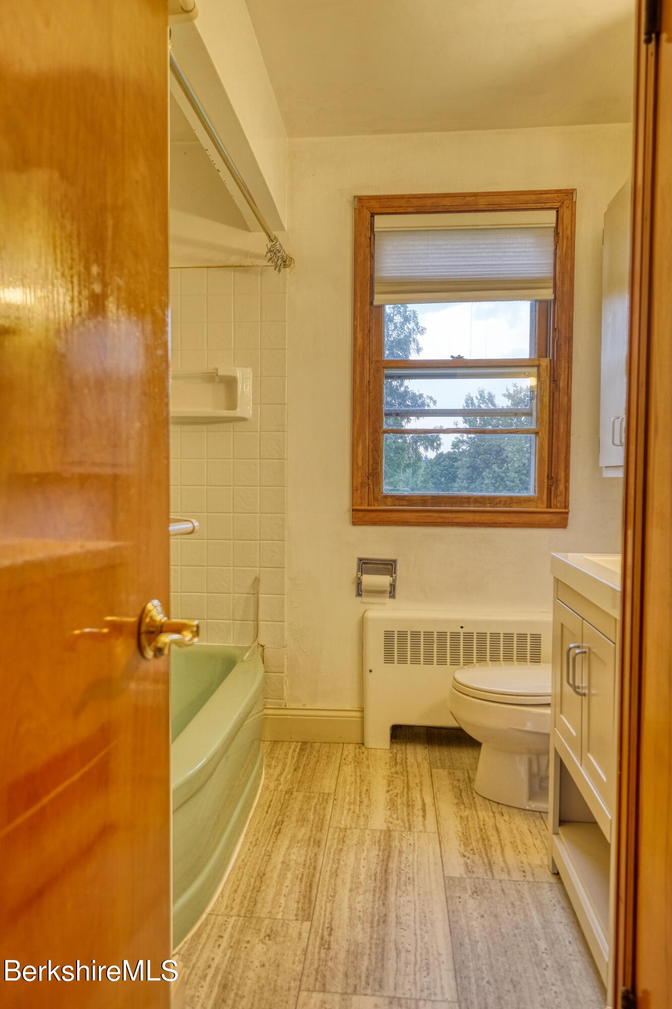 261 Eleanor Road Pittsfield, MA 01201 - Photo 13 of 23 DSCF8552