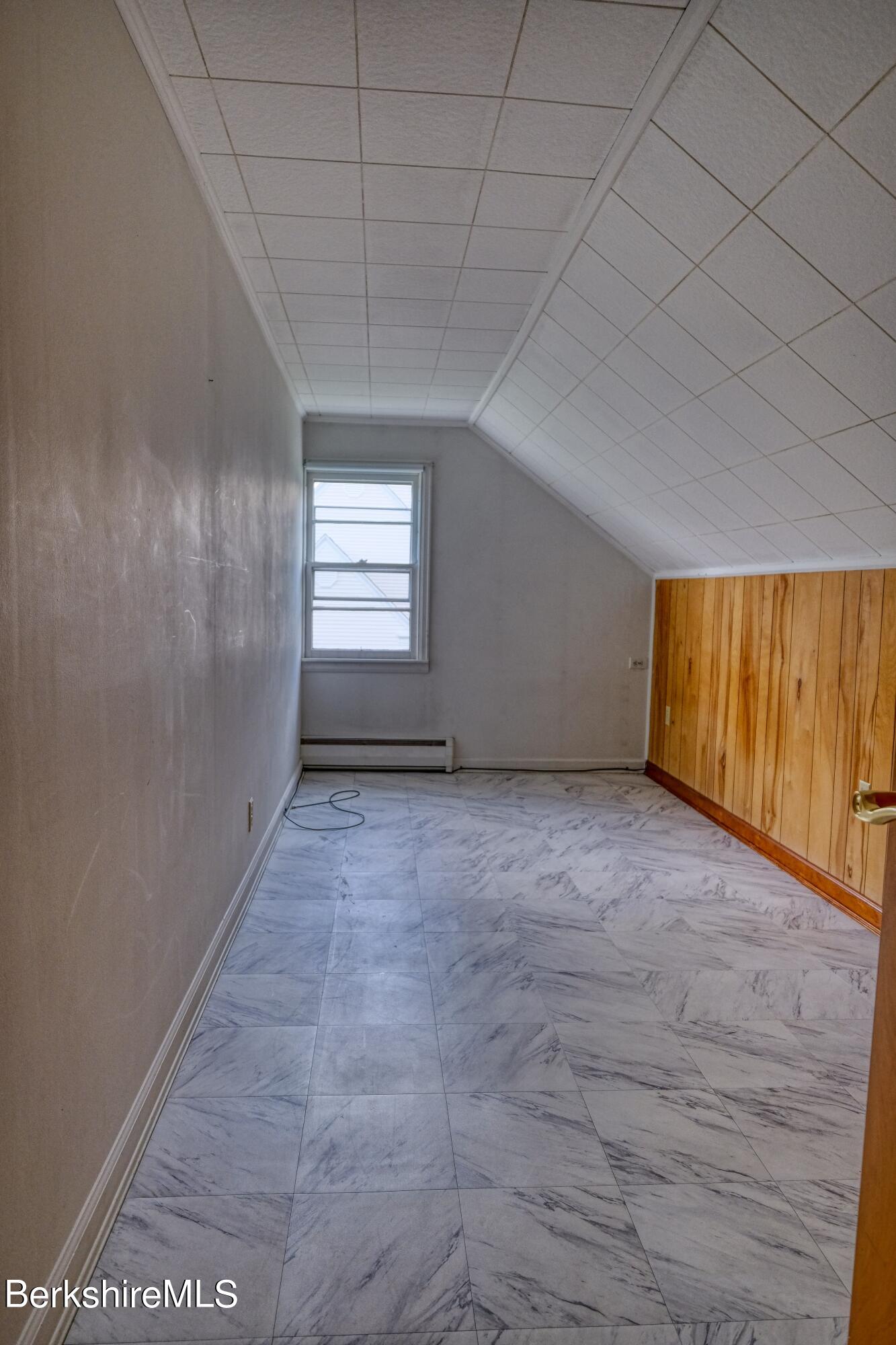 261 Eleanor Road Pittsfield, MA 01201 - Photo 19 of 23 DSCF8570