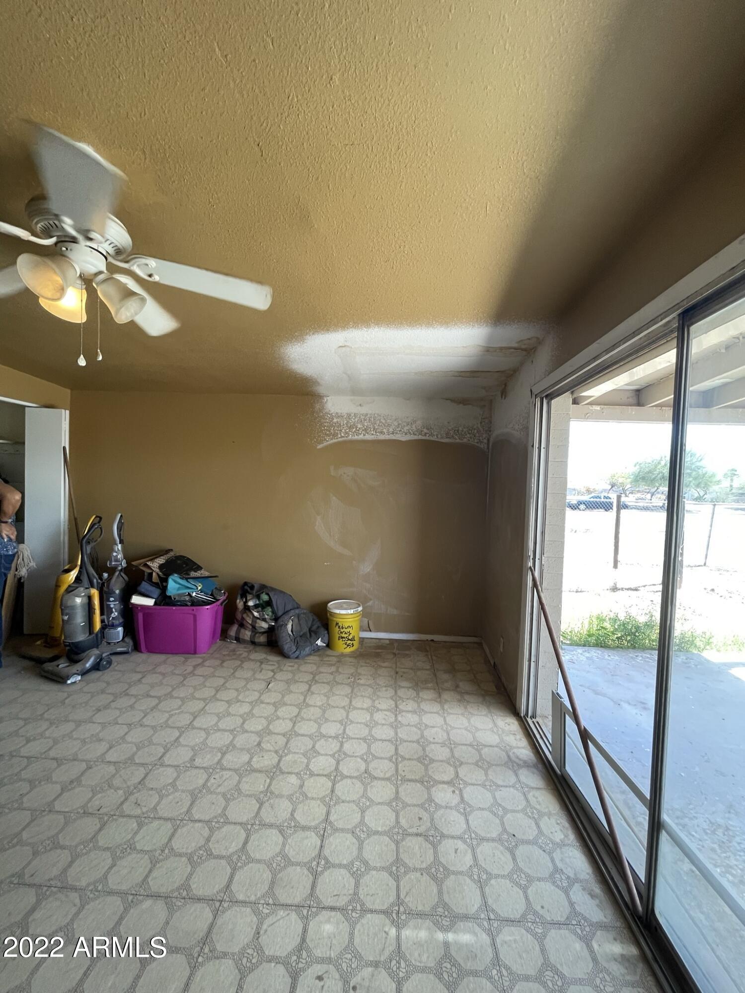 2337 East Chipman Road Phoenix, AZ 85040 - Photo 19 of 40 IMG_1445