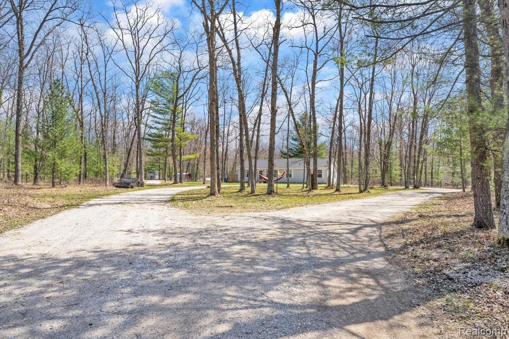 6625 Karlin Road Interlochen, MI 49643 - Photo 2 of 36