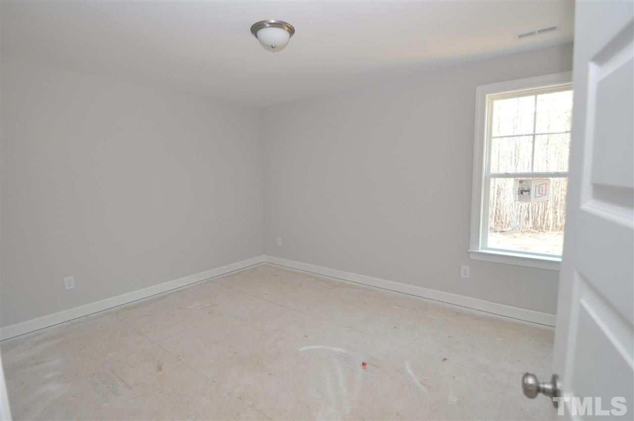 40 Mullins Pond Rd Spring Spring Hope, NC 27882 - Photo 4 of 9 Gallery Image 4