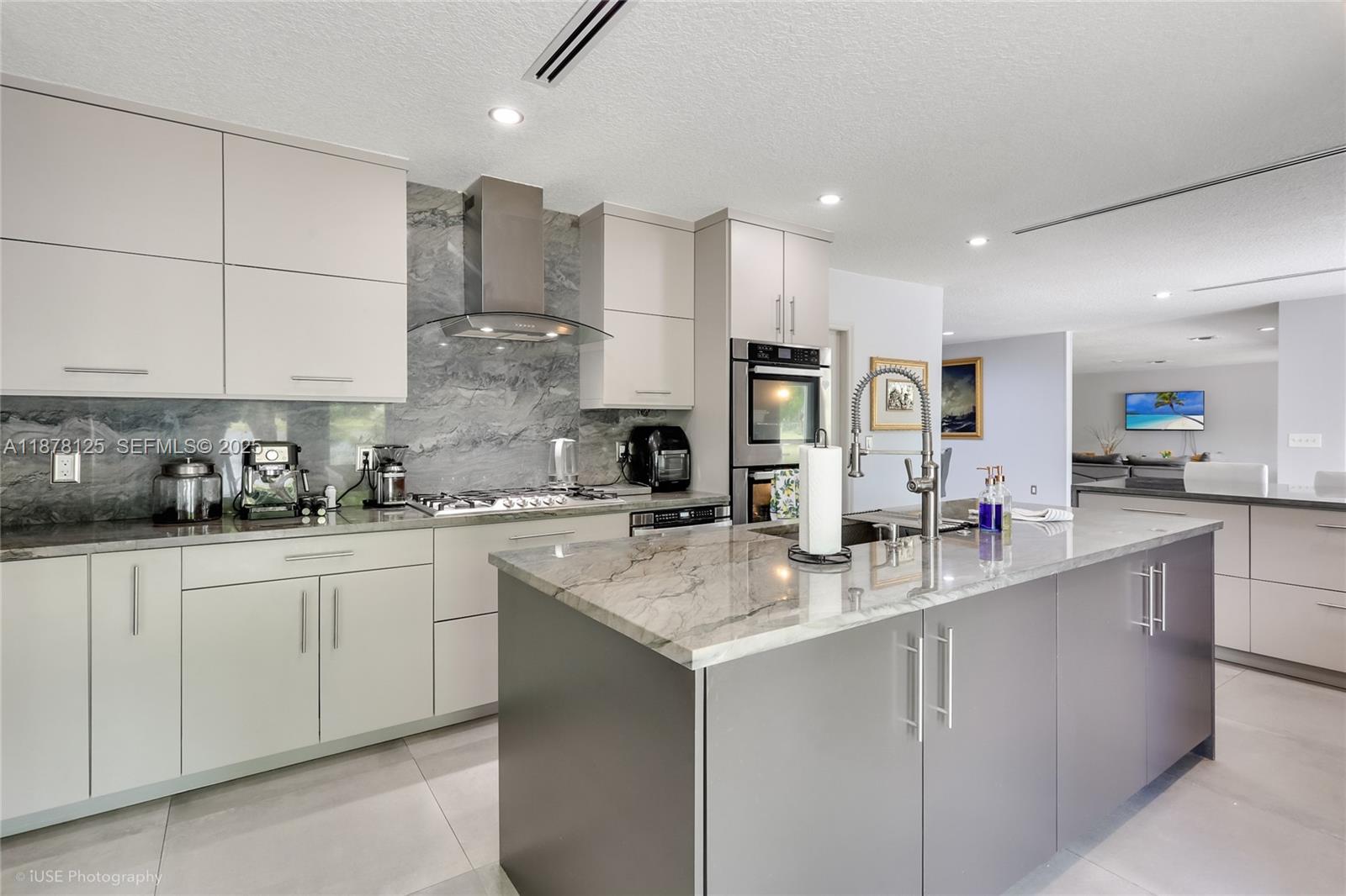 5681 Reynolds Road Wellington, FL 33449 - Photo 7 of 20 Gallery Image 7
