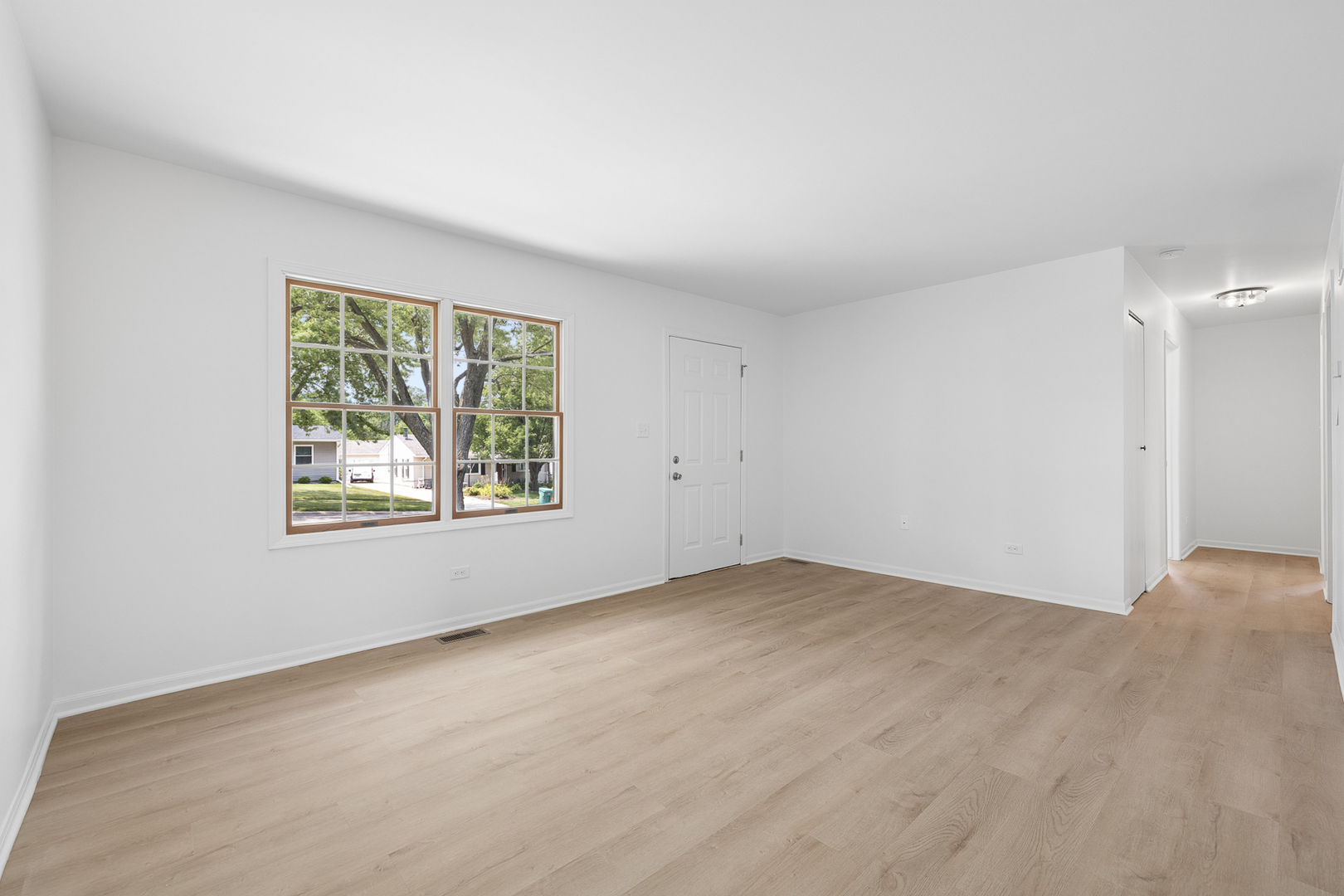 300 MacGregor Road Lockport, IL 60441 - Photo 4 of 15