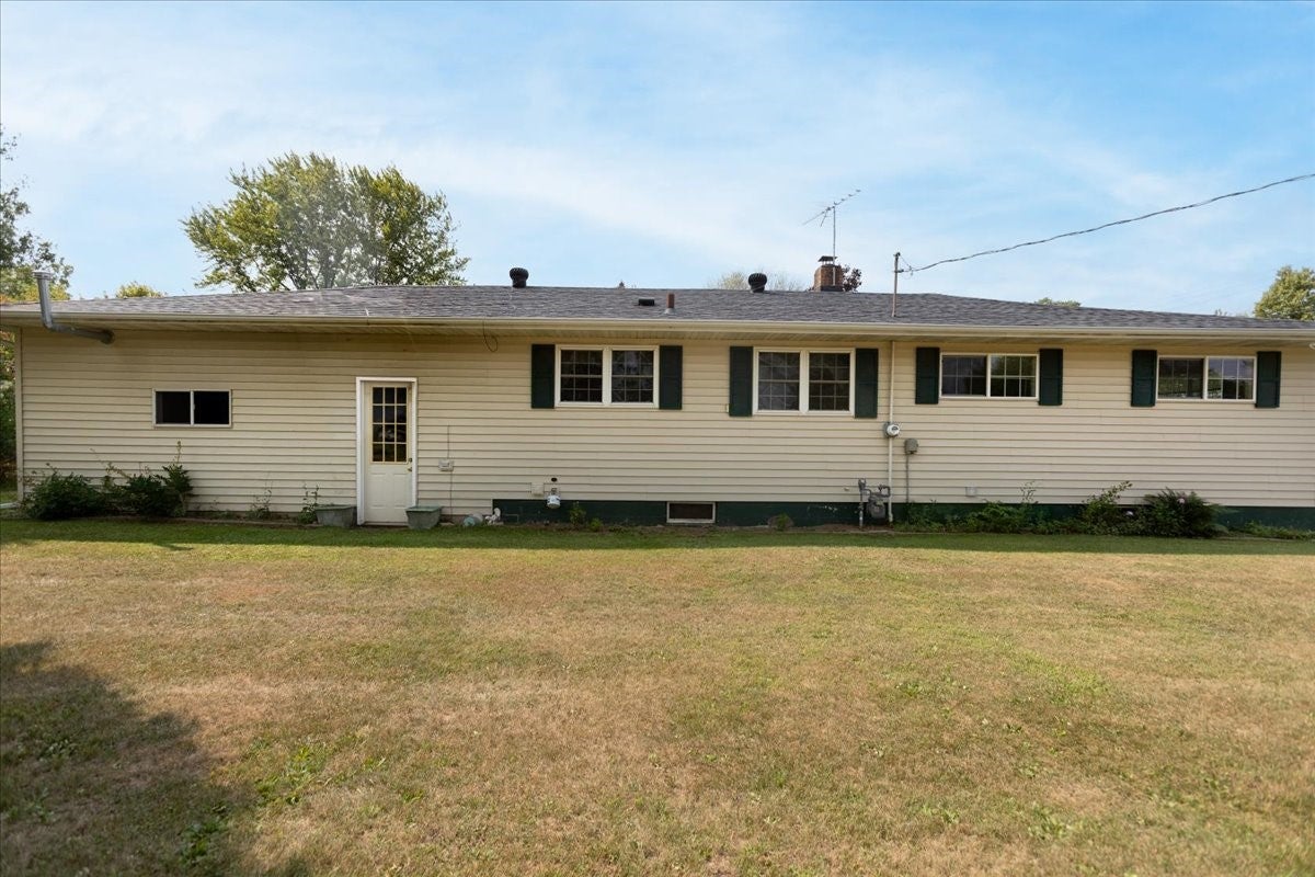 403 High Street Colfax, WI 54730 - Photo 39 of 43 Gallery Image 39