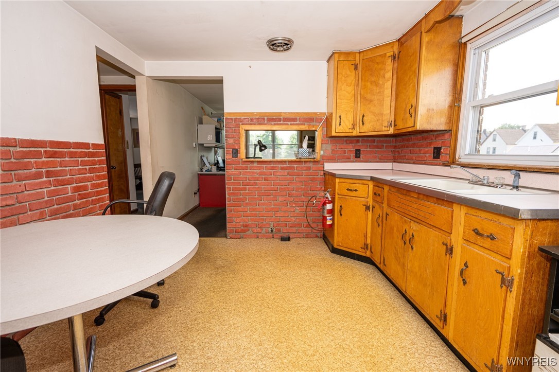 129 Abbott Road Buffalo, NY 14220 - Photo 12 of 19