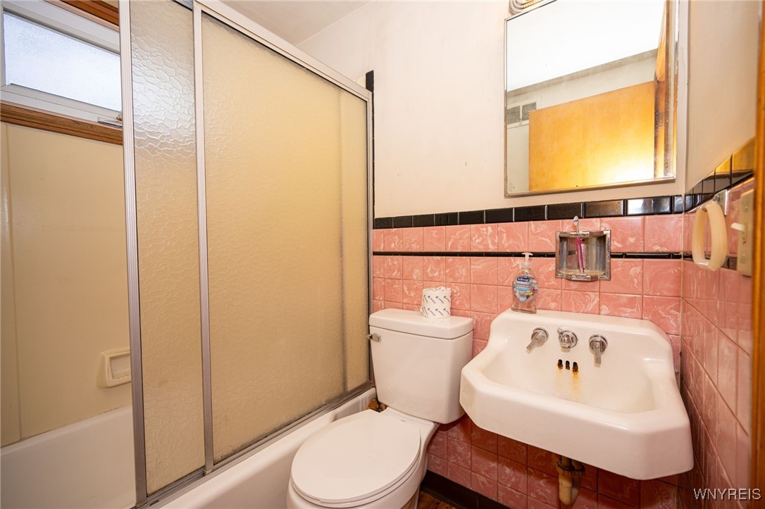 129 Abbott Road Buffalo, NY 14220 - Photo 13 of 19