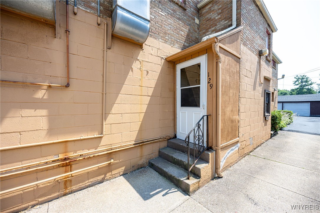 129 Abbott Road Buffalo, NY 14220 - Photo 2 of 19