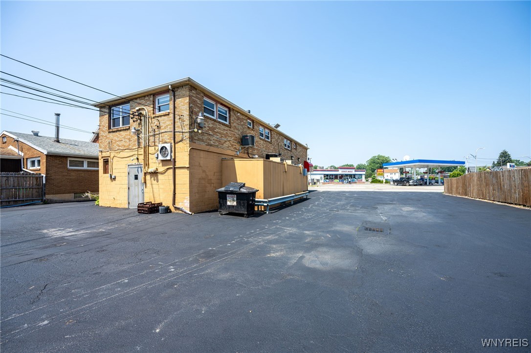 129 Abbott Road Buffalo, NY 14220 - Photo 5 of 19