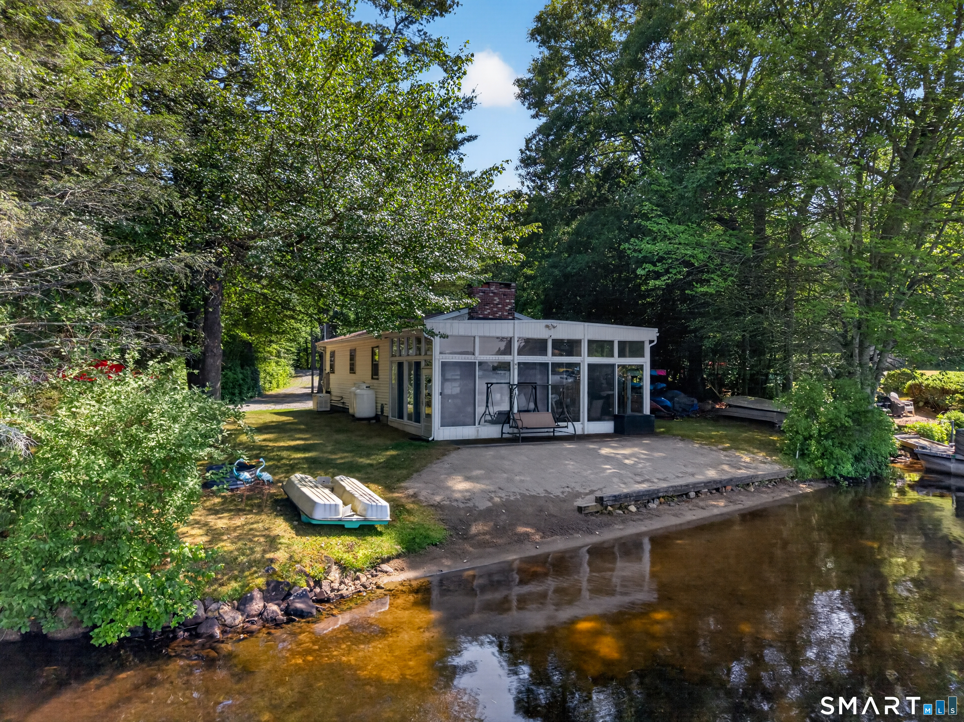 322 Lakeside Drive Lebanon, CT 06249 - Photo 3 of 40