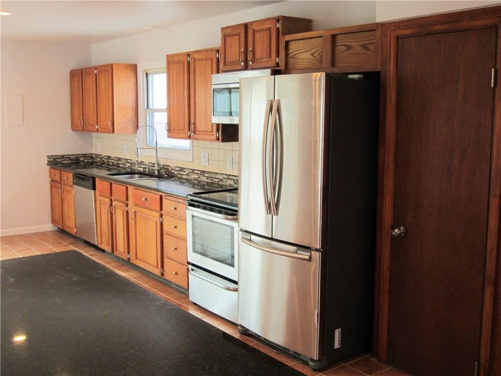 1218 Alexander Road Colorado Springs, CO 80909 - Photo 4 of 20