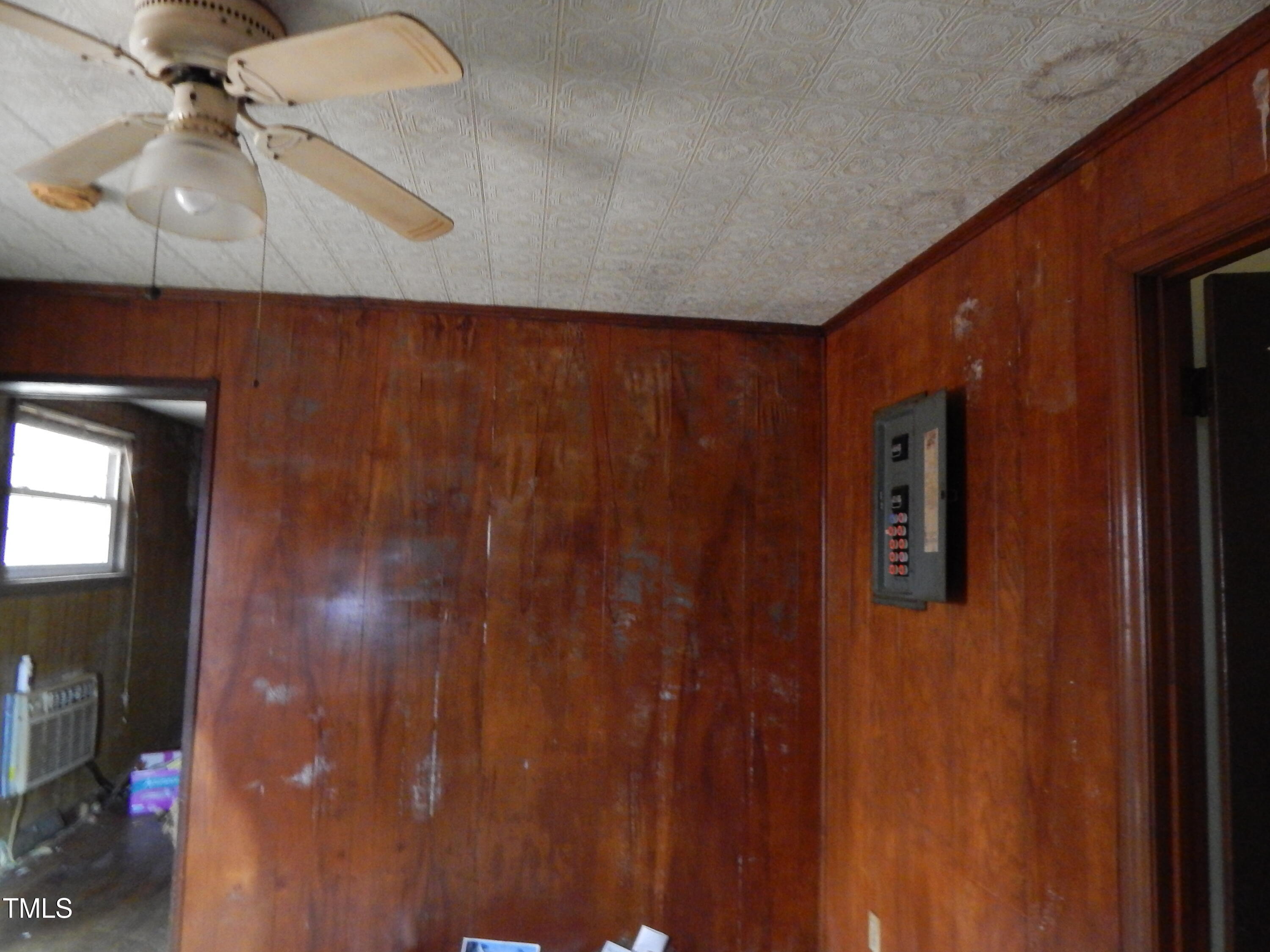1108 Buckhorn Road Mebane, NC 27302 - Photo 30 of 31 wall mold #7