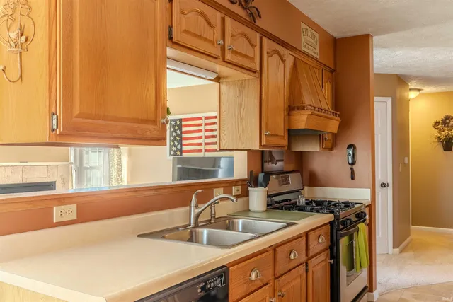 $445,000 | 1510 Highway 120, Howe, IN 46746