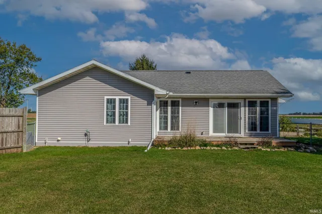 $445,000 | 1510 Highway 120, Howe, IN 46746