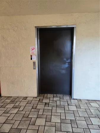 $2,100 | 3400 Foxcroft Road, Unit 209, Miramar, FL 33025