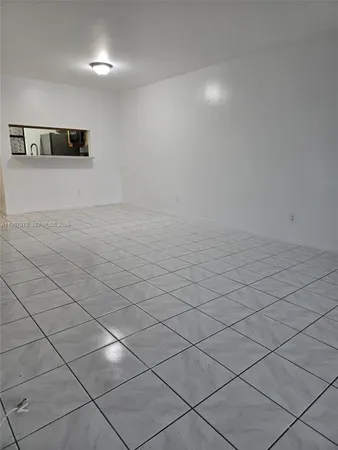 $2,100 | 3400 Foxcroft Road, Unit 209, Miramar, FL 33025