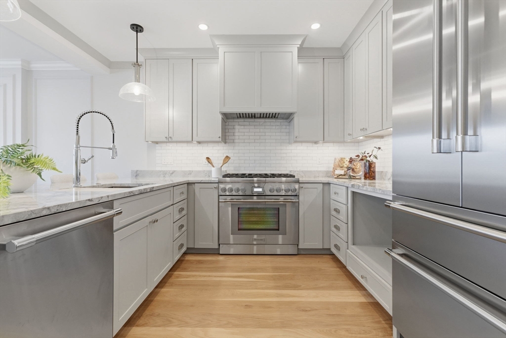33 Chestnut Street, Unit 2 Andover, MA 01810 - Photo 6 of 28