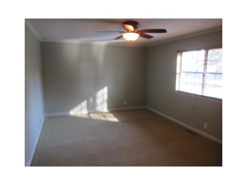 8238 Lieber Road Indianapolis, IN 46260 - Photo 11 of 24 Gallery Image 11