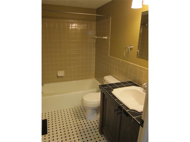 8238 Lieber Road Indianapolis, IN 46260 - Photo 18 of 24 Gallery Image 18
