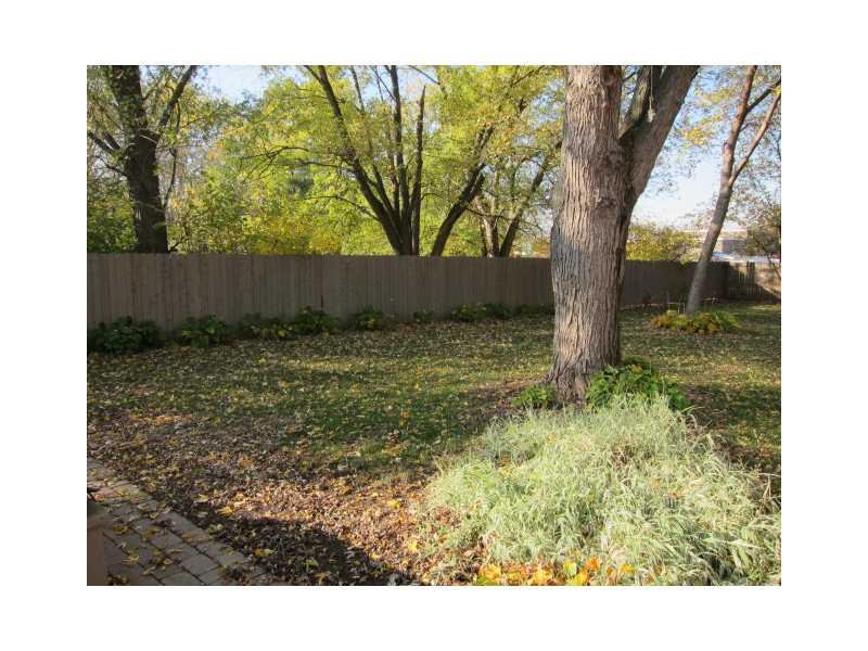 8238 Lieber Road Indianapolis, IN 46260 - Photo 20 of 24 Gallery Image 20