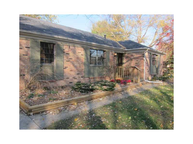 8238 Lieber Road Indianapolis, IN 46260 - Photo 3 of 24 Gallery Image 3