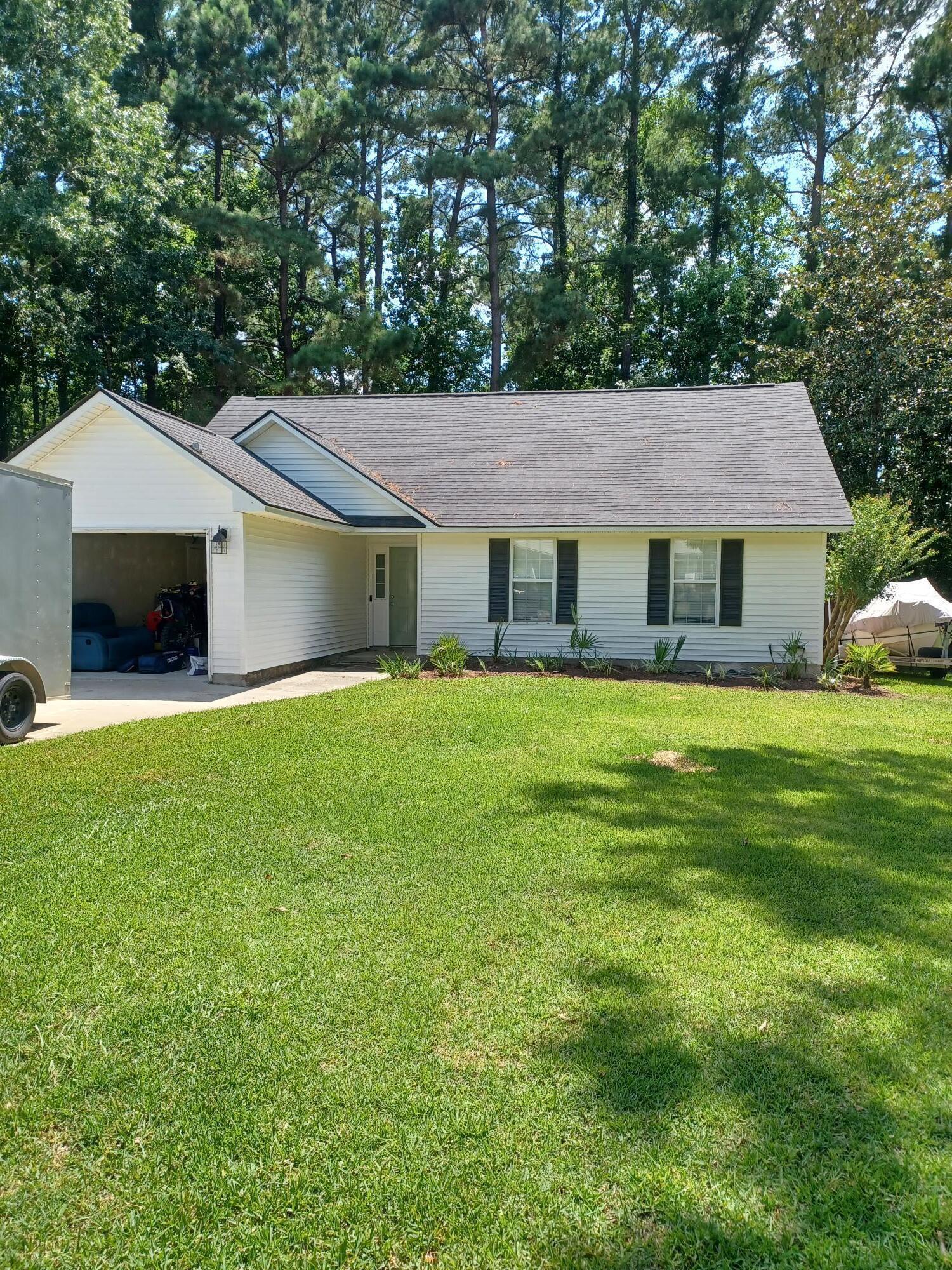 112 Jigsaw Road Summerville, SC 29485 - Photo 1 of 6 1000023877