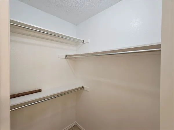 $2,200 | 517 Vicki Lane, Wylie, TX 75098