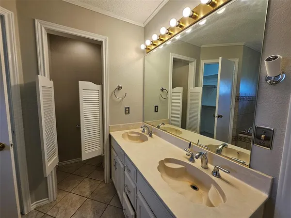 $2,200 | 517 Vicki Lane, Wylie, TX 75098