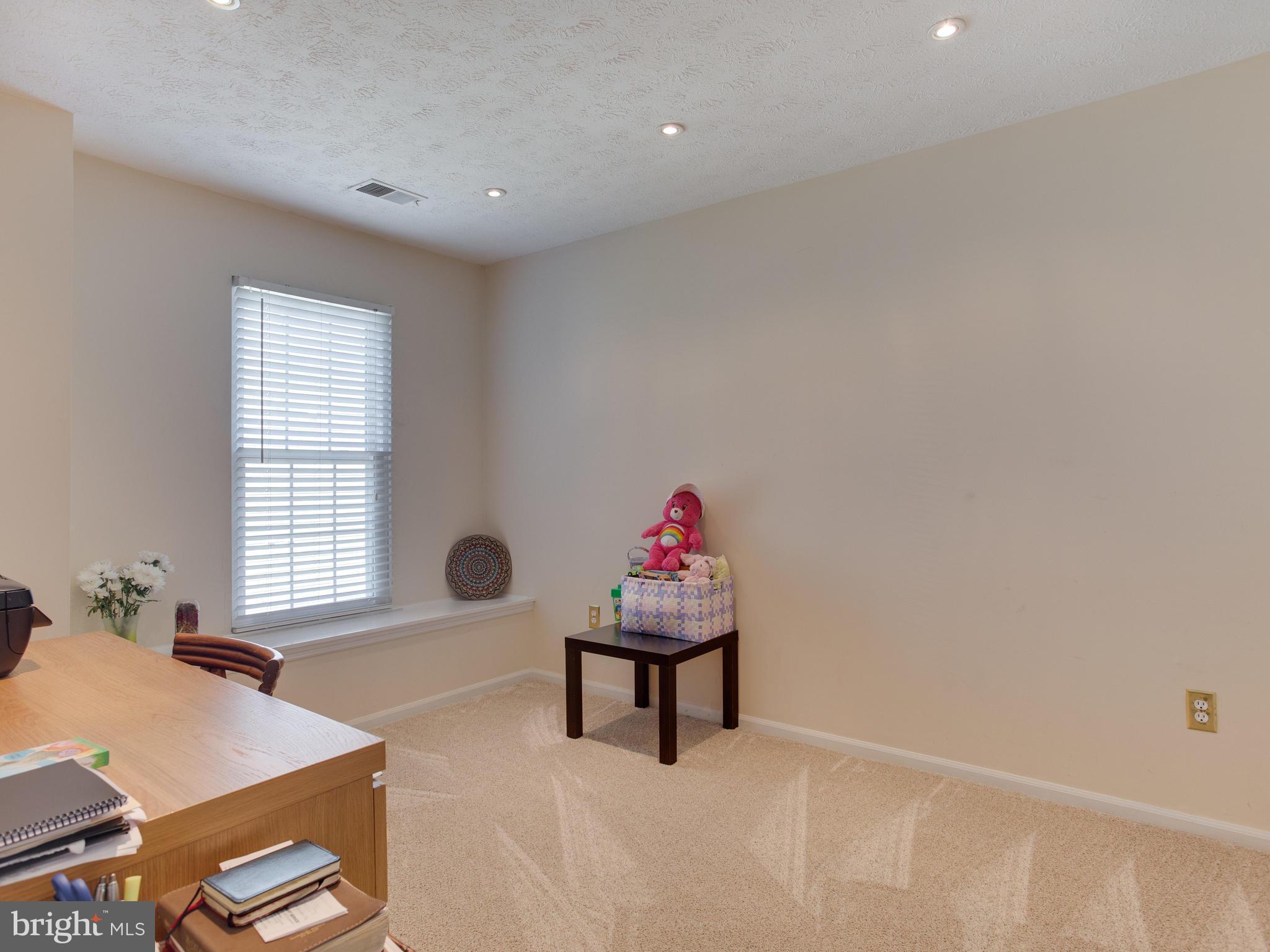 6400 Greenfield Road, Unit 908 Elkridge, MD 21075 - Photo 15 of 21 Bedroom