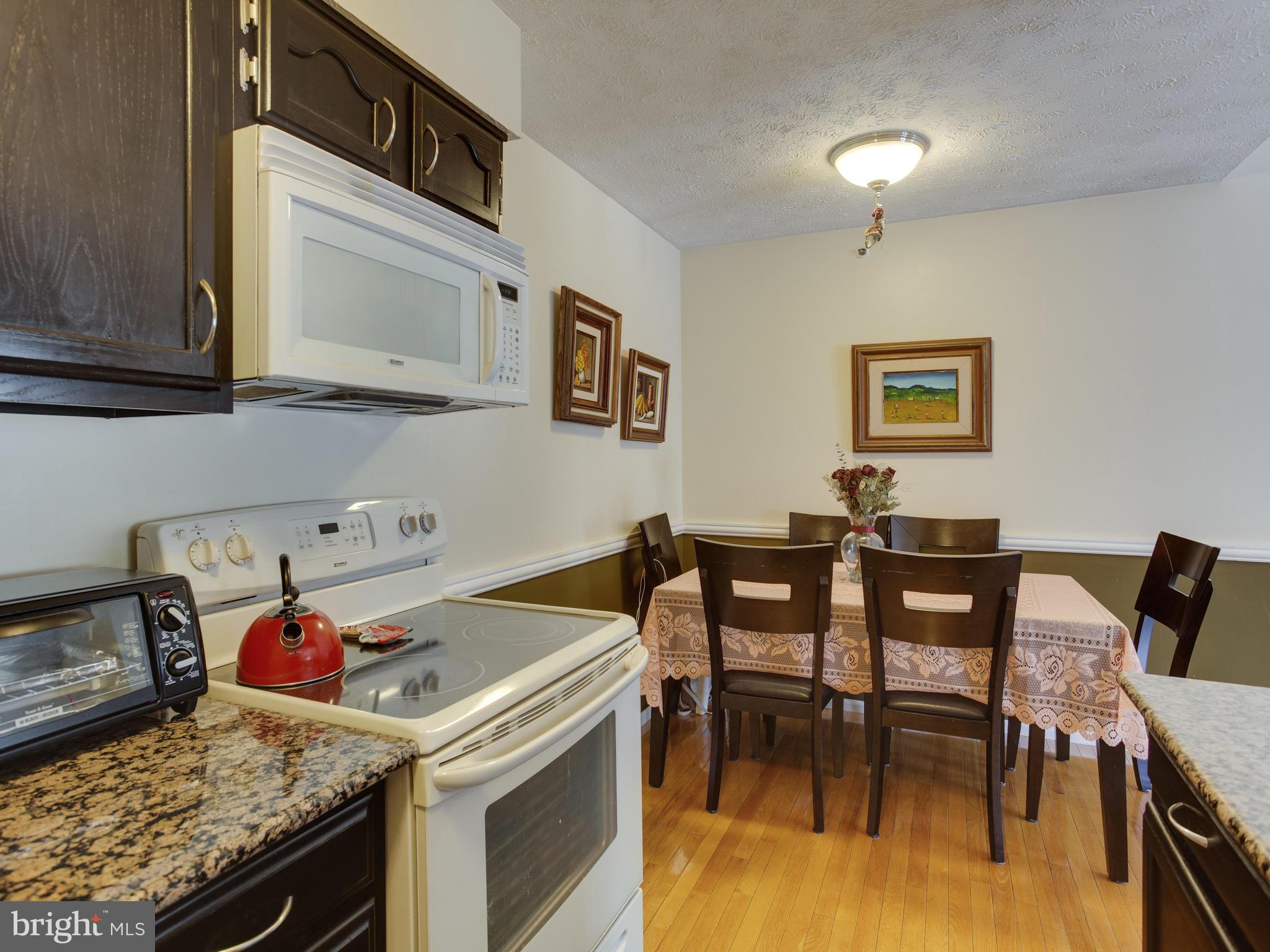 6400 Greenfield Road, Unit 908 Elkridge, MD 21075 - Photo 10 of 21 Kitchen