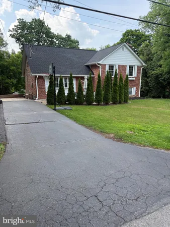 $3,200 | 13232 Glenhill Road, Silver Spring, MD 20904