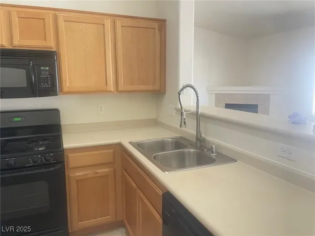 $268,000 | 8985 South Durango Drive, Unit 2043, Las Vegas, NV 89113