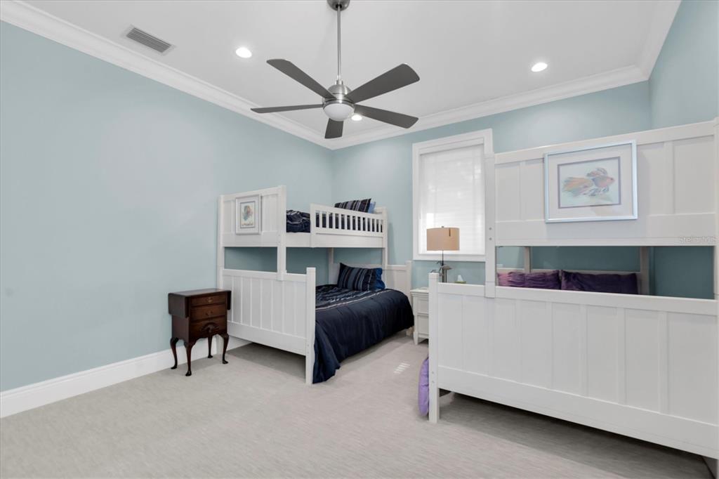 4650 Ridgeview Road Palm Harbor, FL 34684 - Photo 54 of 100 a living room with furniture and a ceiling fan