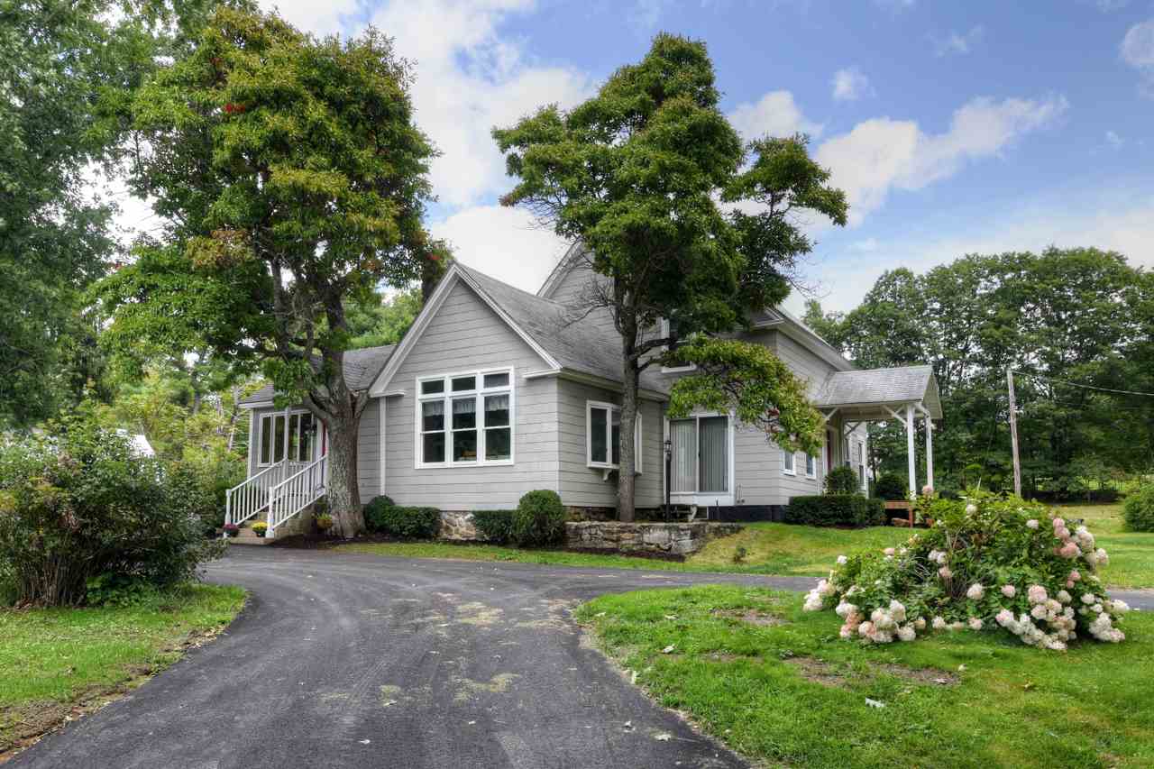 7299 Currier Road Loudon, NH 03307 - Photo 2 of 37