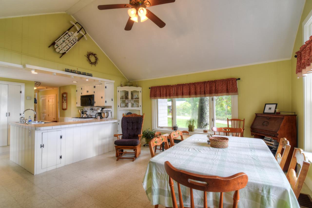 7299 Currier Road Loudon, NH 03307 - Photo 12 of 37