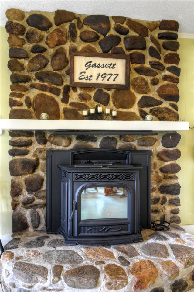 7299 Currier Road Loudon, NH 03307 - Photo 16 of 37
