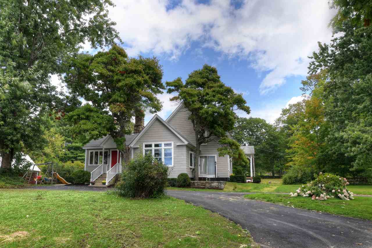 7299 Currier Road Loudon, NH 03307 - Photo 3 of 37