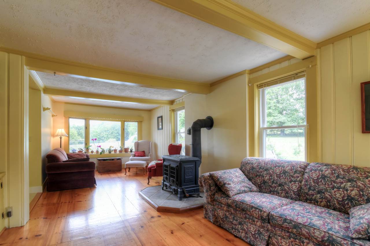7299 Currier Road Loudon, NH 03307 - Photo 21 of 37