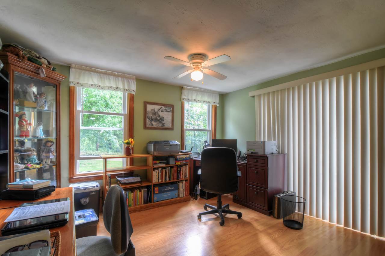 7299 Currier Road Loudon, NH 03307 - Photo 23 of 37