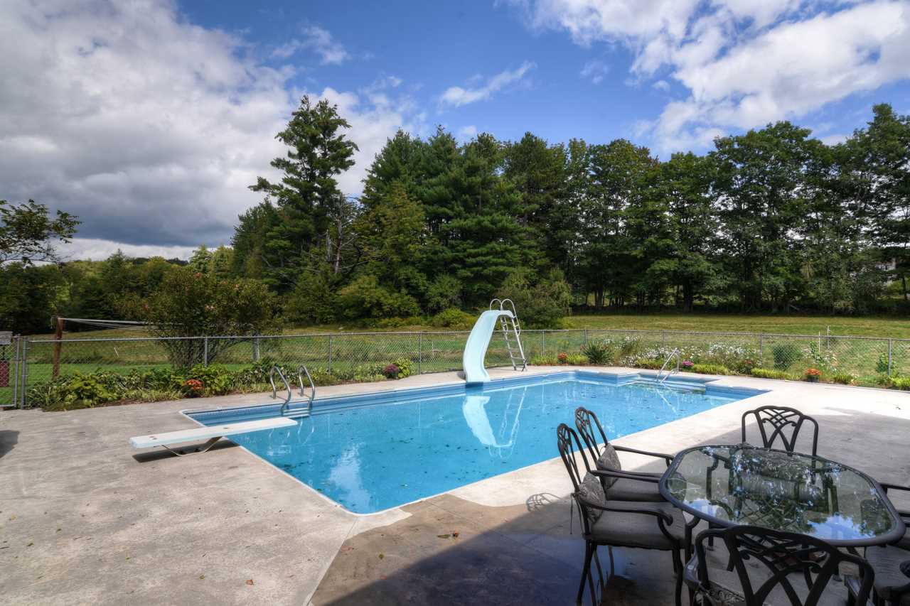 7299 Currier Road Loudon, NH 03307 - Photo 7 of 37