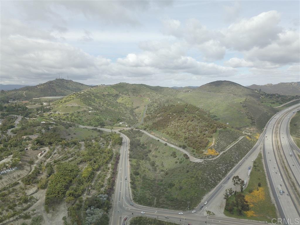 3894 East Mission Road Fallbrook, CA 92028 - Photo 3 of 20