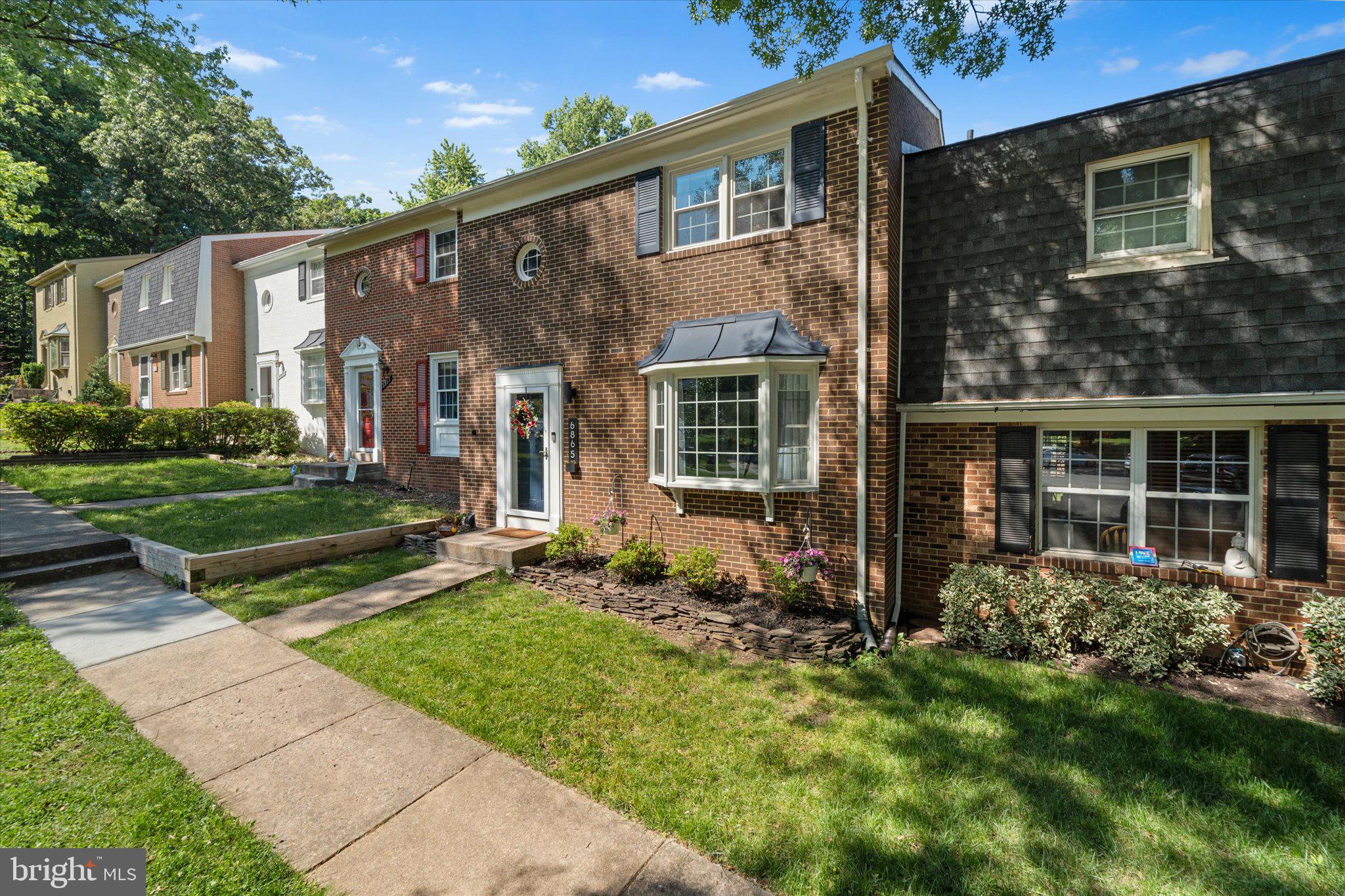 6865 Brian Michael Court Springfield, VA 22153 - Photo 4 of 44