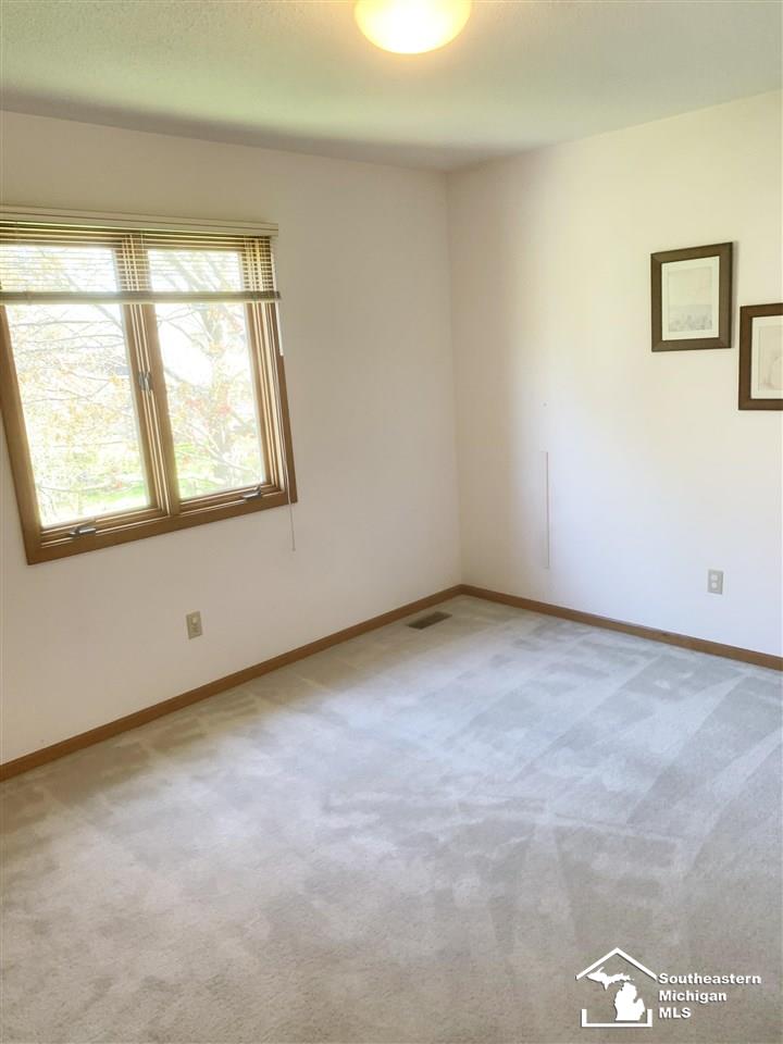 1240 Rutledge Drive Temperance, MI 48182 - Photo 9 of 14