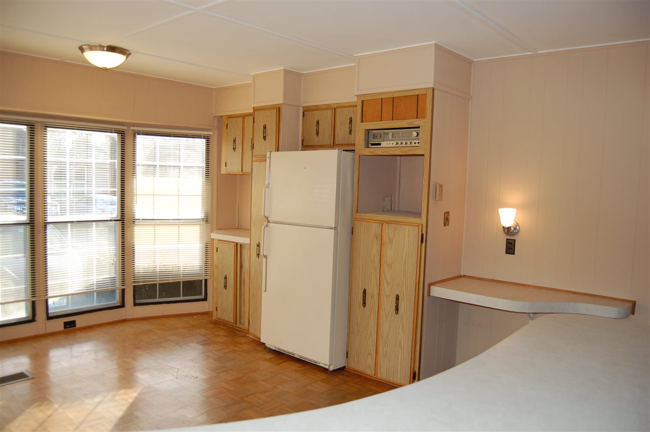40 Hampton Road, Unit D6 Exeter, NH 03833 - Photo 16 of 33