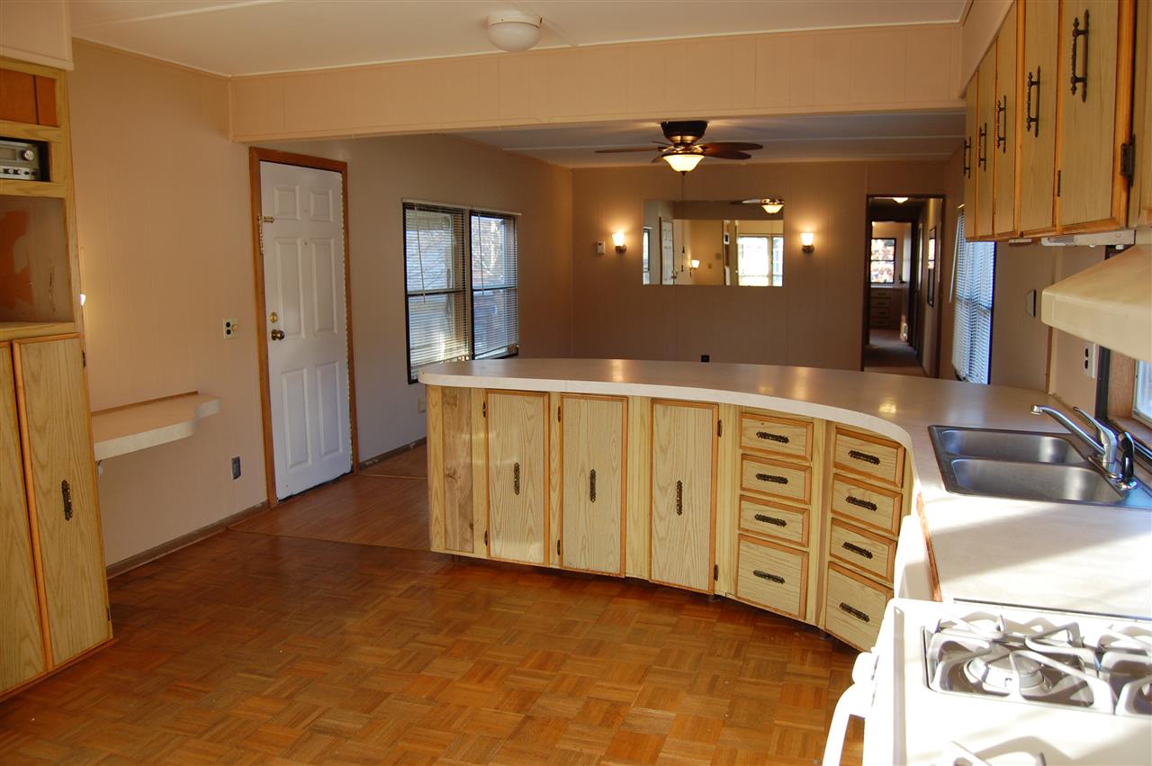 40 Hampton Road, Unit D6 Exeter, NH 03833 - Photo 18 of 33