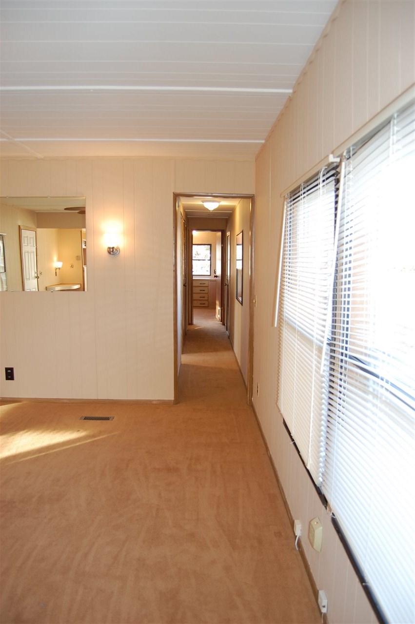 40 Hampton Road, Unit D6 Exeter, NH 03833 - Photo 23 of 33